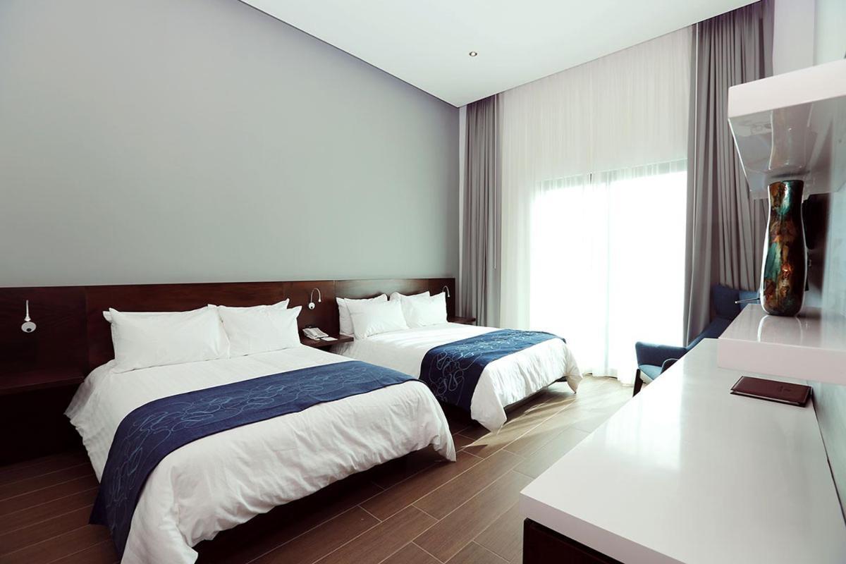 Hotel Marea Vista Ενσενάντα Εξωτερικό φωτογραφία
